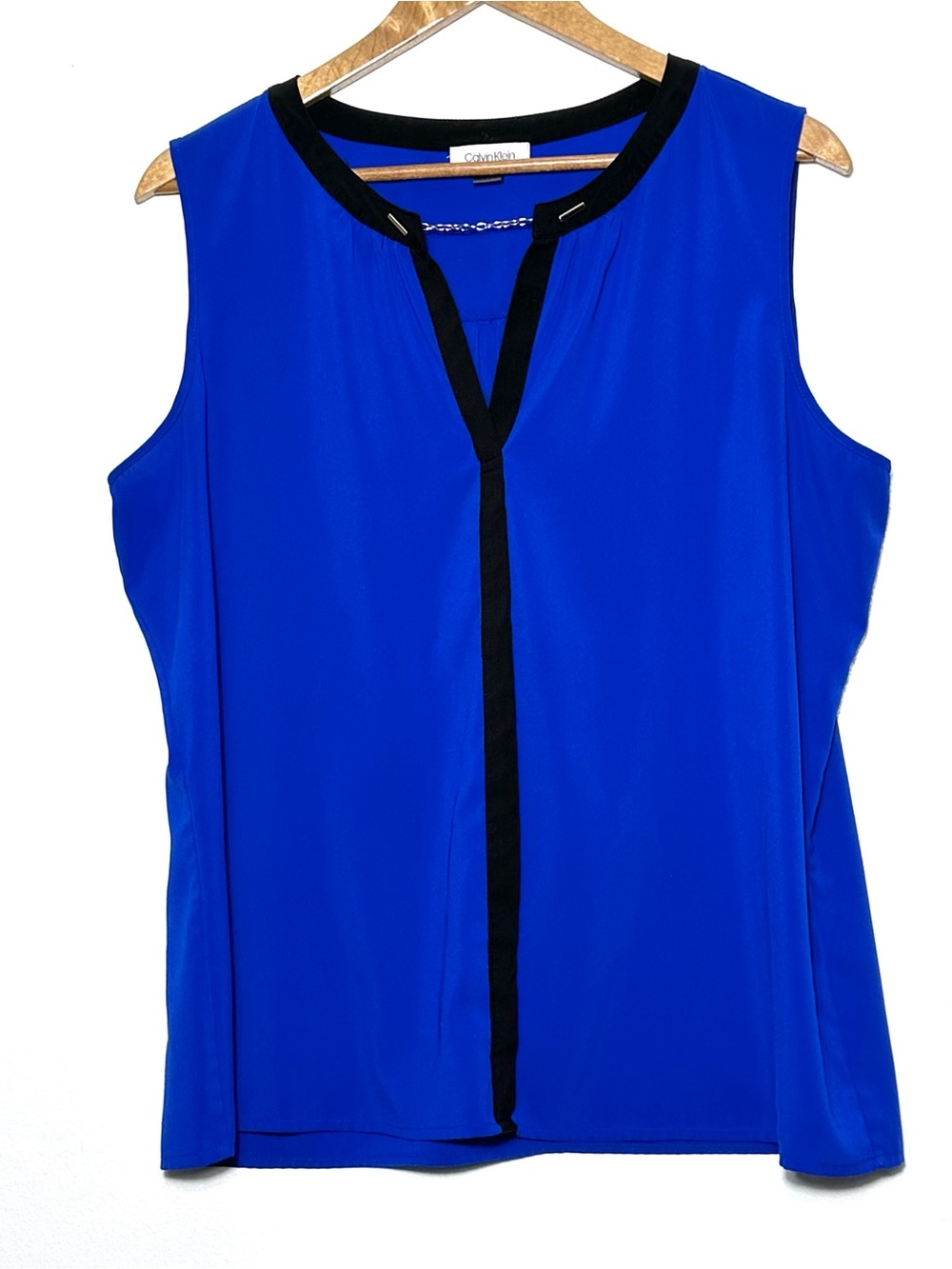 Calvin Klein Shirt Women’s XL Blue Black V Neck Sleeveless Lightweight Blouse